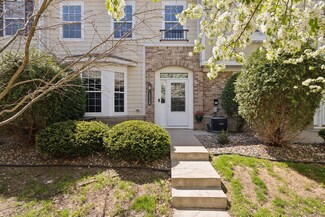 15340 Founders Ln Unit 203, Saint Paul, MN 55124