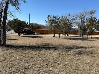 911 Pine Tree Rd, Graham, TX 76450