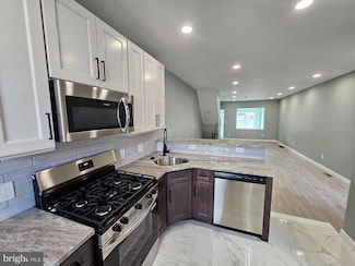 1963 W Spencer Ave, Philadelphia, PA 19141