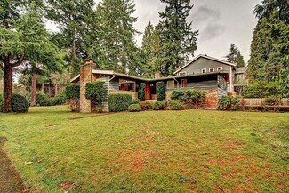 18703 37th Ave NE, Lake Forest Park, WA 98155