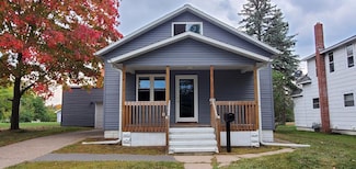 908 E 6th St, Merrill, WI 54452