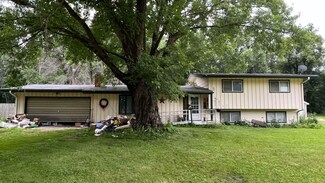 1004 201st St, Ionia, IA 50645