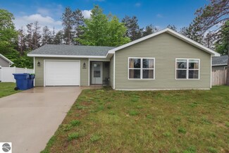 2020 Woodside Trail Ct, Traverse City, MI 49685