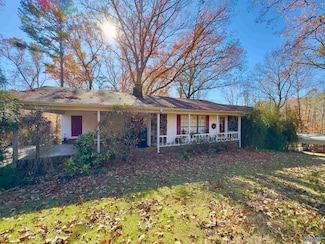 197 Northwoods Rd, Guin, AL 35563