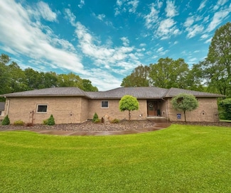 192 Crill Rd, Mercer, PA 16137