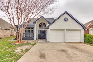 2113 Spring Mills Rd, Mesquite, TX 75181