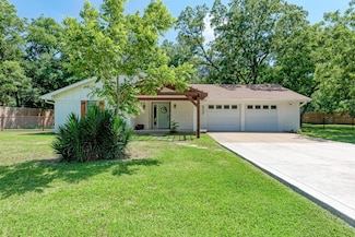 808 S Gabriel Dr, Leander, TX 78641