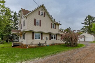 409 Pine St, Athens, WI 54411