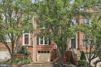 5562 Jowett Ct, Alexandria, VA 22315