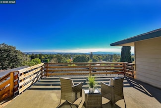 576 Best Rd, Pleasant Hill, CA 94523