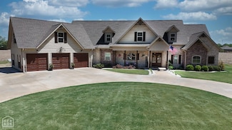 808 Balcom Ln, Trumann, AR 72472