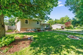 21 Briarcliff Rd, Montgomery, IL 60538