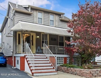 73 2nd St, Keyport, NJ 07735