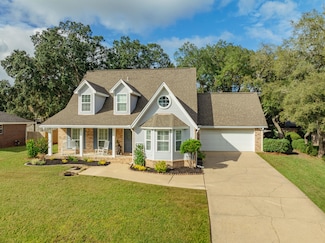 2807 Arnold Palmer Ct, Shalimar, FL 32579