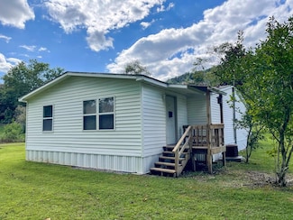 1716 Airport Rd, Marble, NC 28905