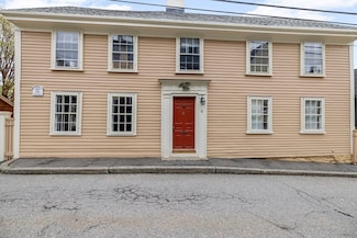 6 Lee St, Marblehead, MA 01945