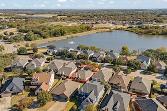 2916 Shoreline Dr, Burleson, TX 76028