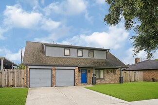 3109 Village Ln, Deer Park, TX 77536