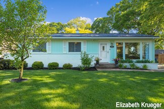 1033 Orchard Ave, Grand Haven, MI 49417