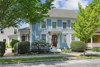 275 Hope St, Bristol, RI 02809