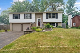 4180 Lucan Rd, Liverpool, NY 13090