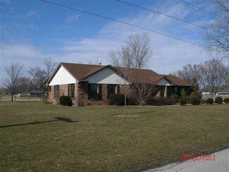 8609 S Bronco Dr, Daleville, IN 47334