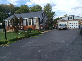 3377 Warners Rd, Camillus, NY 13031