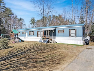 23 Ridgewood Dr, Plymouth, NH 03264