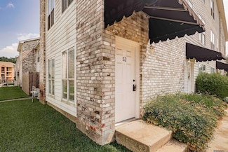 5143 Nicholson Dr Unit B52, Baton Rouge, LA 70820
