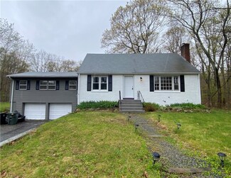 1524 Harkney Hill Rd, Coventry, RI 02816