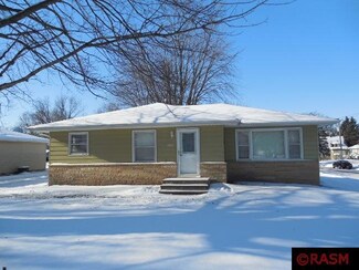239 239 Ne Drew Ave, Madelia, MN 56062
