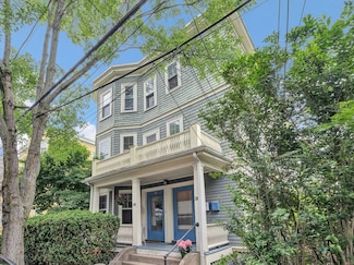 36 Rice St Unit 3, Cambridge, MA 02140