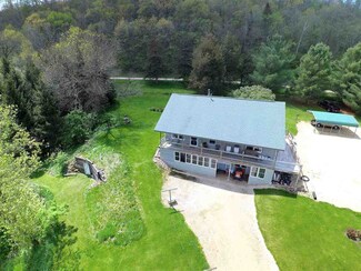 10598 Kielen Rd, Viroqua, WI 54665