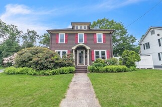 8 Liberty St, Holyoke, MA 01040