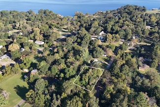 110 Clover Ln, Frankston, TX 75763