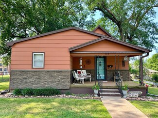 109 E 5th St, Frankfort, KS 66427