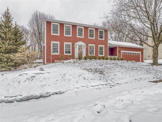 2281 Field Stone Dr, Saint Paul, MN 55120