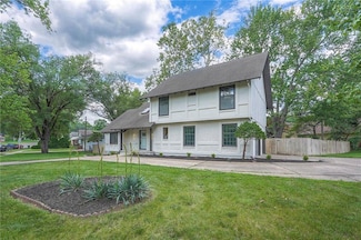 9100 Dearborn St, Overland Park, KS 66207