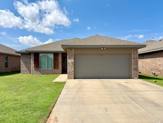 7004 10th St, Lubbock, TX 79416