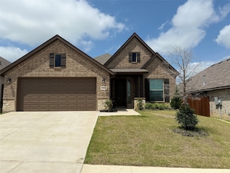 919 Beverly Dr, Cleburne, TX 76033
