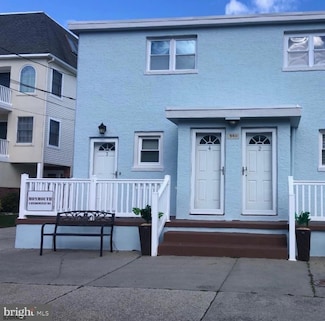 9411 Monmouth Ave, Margate City, NJ 08402