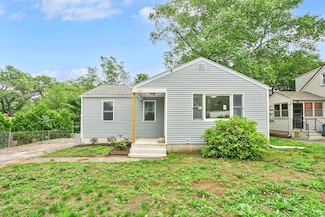 738 Piper Rd, West Springfield, MA 01089