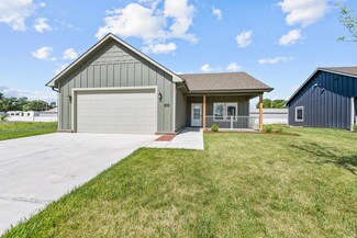413 Dala Dr, Lindsborg, KS 67456