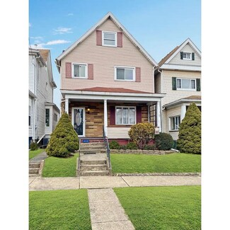 111 Lafayette St, Vandergrift, PA 15690