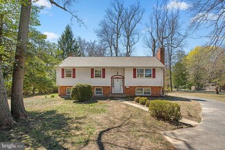 1542 Shipsview Rd, Annapolis, MD 21409