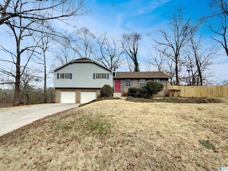 302 Fran Dr, Alabaster, AL 35007
