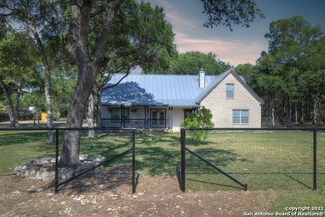1431 Deep Water Dr, Spring Branch, TX 78070