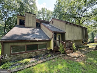 5001 Hickory Oak Ct, Stone Mountain, GA 30088
