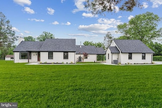 39891 Old Wheatland Rd, Waterford, VA 20197