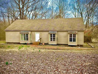 6075 Warren Rd, Oakland, TN 38060